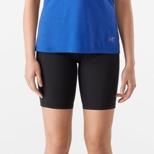 Arc’teryx ESSENT HIGH RISE SHORT 8